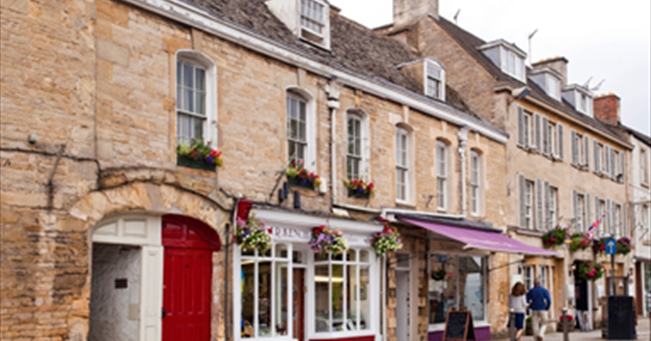 ?image=%2fdbimgs%2fChipping Norton High Street 383 X 256 &action=OpenGraph